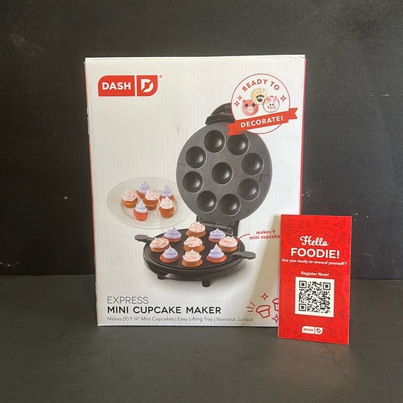 Dash Express Mini Cupcake Maker| Makes (9)| nonstick| black and lilac - Picture 1 of 10